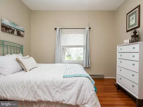 Bedroom - 205 Arunah Ave, Edgewater, MD 21037 photo 1 of 6