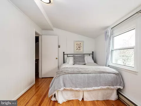 Bedroom - 205 Arunah Ave, Edgewater, MD 21037 photo 4 of 6