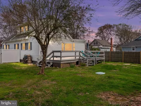 Exterior - 205 Arunah Ave, Edgewater, MD 21037 photo 2 of 9