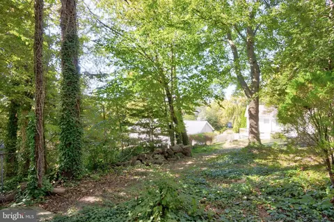 Exterior - 3563 S River Ter, Edgewater, MD 21037 photo 6 of 8