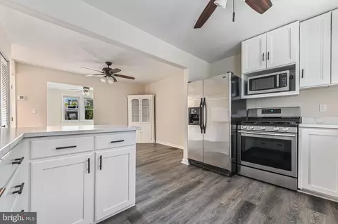 313 Orchard Rd, Edgewater, MD 21037 photo 6