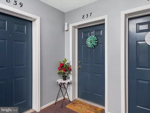837 Deering Rd #8G, Pasadena, MD 21122 photo 4