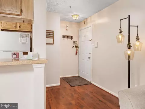 837 Deering Rd #8G, Pasadena, MD 21122 photo 5