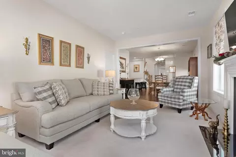 3088 Spring Peeper Ct, Odenton, MD 21113 photo 3