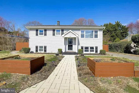 305 Garden Gate Ln, Annapolis, MD 21403