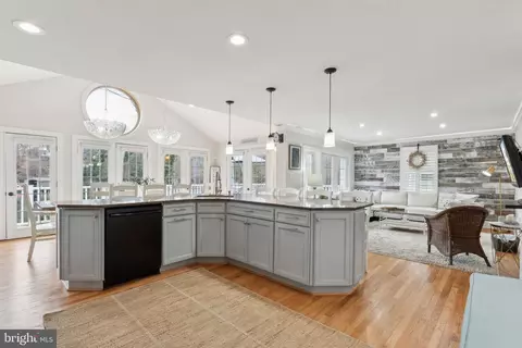 Kitchen - 157 Edgeway, Arnold, MD 21012 photo 3 of 3