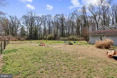 Exterior - 937 Winding Rd, Edgewater, MD 21037 photo 2 of 7