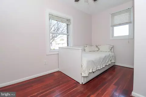 Bedroom - 1719 Fairhill Dr, Edgewater, MD 21037 photo 3 of 3