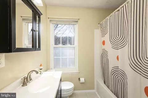 Bath - 48 Fox Run Way, Arnold, MD 21012 photo 3 of 3