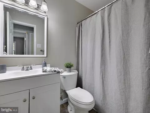 Bath - 2110 Laurance Ct, Crofton, MD 21114 photo 2 of 3