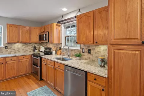 3745 Beach Drive Blvd, Edgewater, MD 21037 photo 13