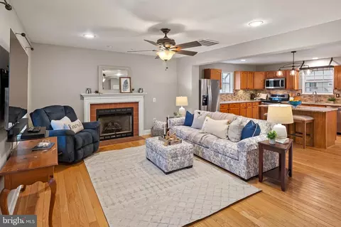 3745 Beach Drive Blvd, Edgewater, MD 21037 photo 7