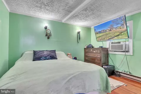 Bedroom - 4871 Avery Rd, Shady Side, MD 20764 photo 4 of 5