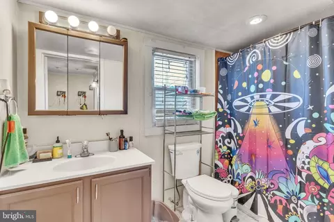 Bath - 4871 Avery Rd, Shady Side, MD 20764 photo 1 of 1