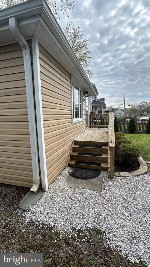 304 Beverley Pl, Edgewater, MD 21037 photo 2