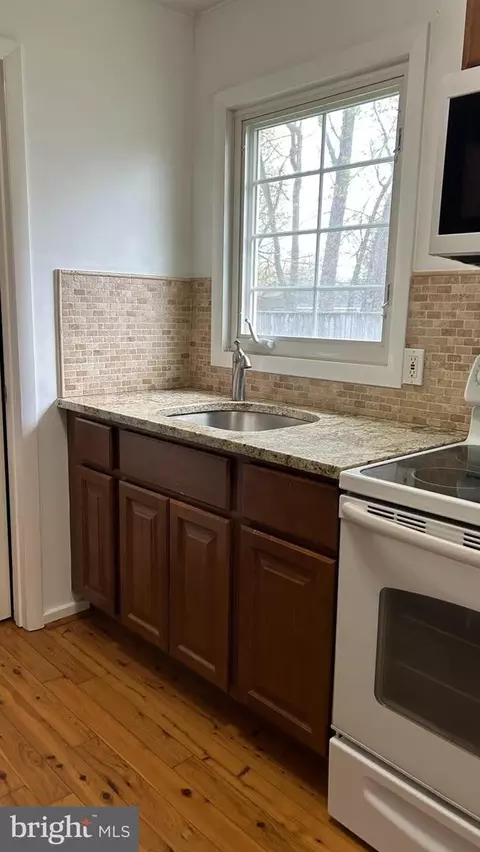 304 Beverley Pl, Edgewater, MD 21037 photo 13