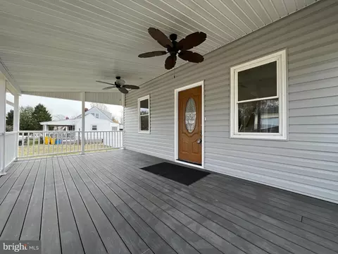 Exterior - 1201 Rock Hill Rd, Pasadena, MD 21122 photo 3 of 9