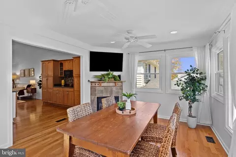 7909 Wiltshire Ct, Pasadena, MD 21122 photo 4