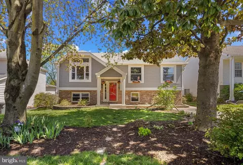 7909 Wiltshire Ct, Pasadena, MD 21122