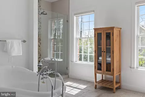 Bath - 3434 Hidden River View Rd, Annapolis, MD 21403 photo 1 of 4