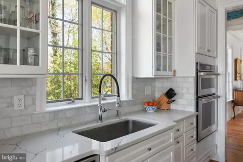 Kitchen - 3434 Hidden River View Rd, Annapolis, MD 21403 photo 3 of 3