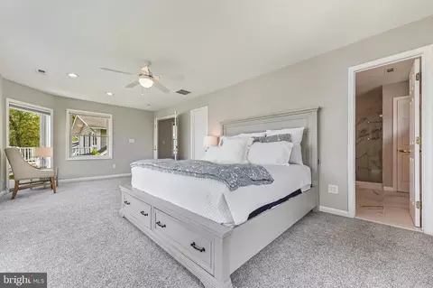 Bedroom - 7023 Bay Front Dr, Annapolis, MD 21403 photo 3 of 7