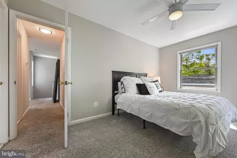 Bedroom - 7023 Bay Front Dr, Annapolis, MD 21403 photo 6 of 7