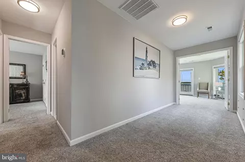 Entry Way - 7023 Bay Front Dr, Annapolis, MD 21403 photo 4 of 5