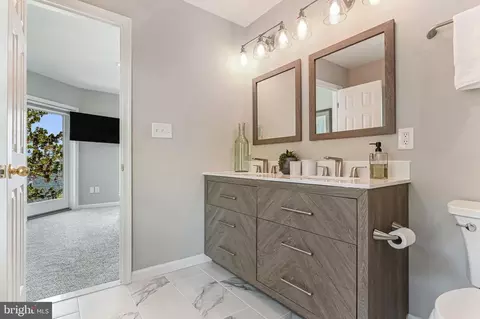 Bath - 7023 Bay Front Dr, Annapolis, MD 21403 photo 4 of 6