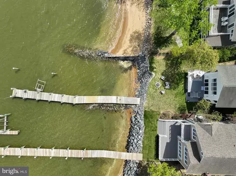 View/Area - 7023 Bay Front Dr, Annapolis, MD 21403 photo 4 of 12