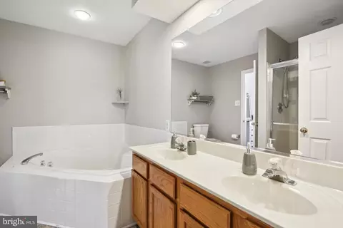 Bath - 7716 Scatteree Rd, Severn, MD 21144 photo 2 of 2