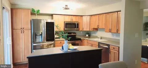 7974 Tower Bridge Dr, Pasadena, MD 21122 photo 8
