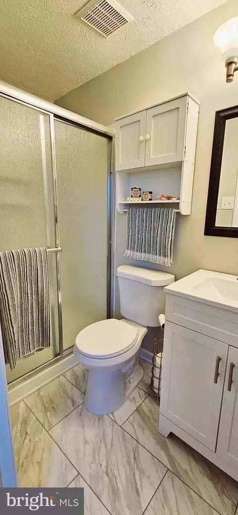 7974 Tower Bridge Dr, Pasadena, MD 21122 photo 14
