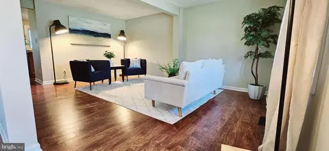 7974 Tower Bridge Dr, Pasadena, MD 21122 photo 4