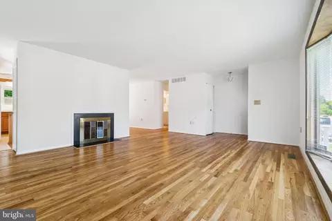 243 Ironshire S, Laurel, MD 20724 photo 5
