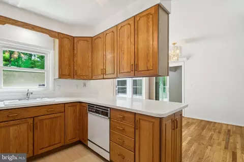 243 Ironshire S, Laurel, MD 20724 photo 8