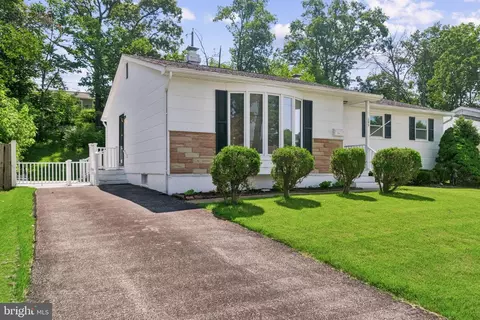 243 Ironshire S, Laurel, MD 20724 photo 2