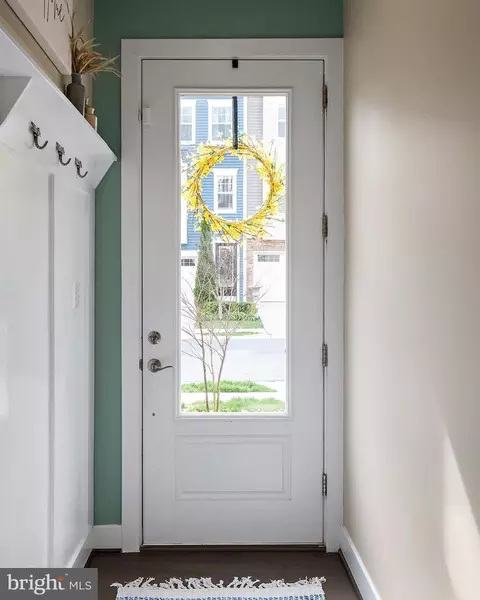 Entry Way - 84 Shadbush Way, Arnold, MD 21012 photo 6 of 6