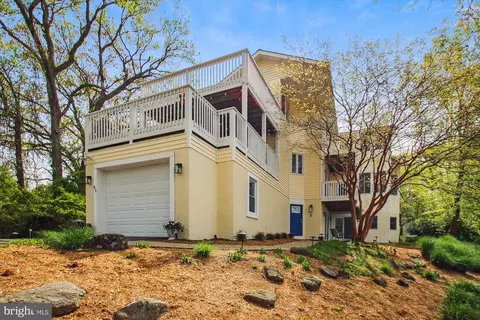 61 E Lake Dr, Annapolis, MD 21403 photo 4