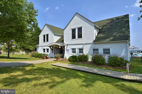 61 E Lake Dr, Annapolis, MD 21403 photo 12