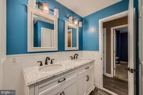 Bath - 302 Haskell Dr, Arnold, MD 21012 photo 2 of 3