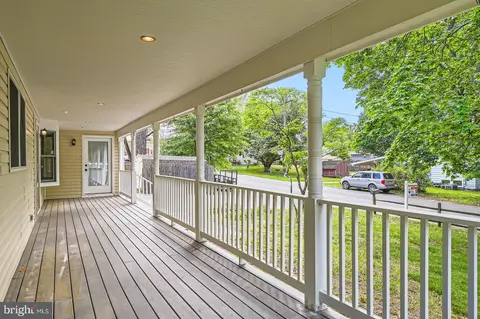 Exterior - 302 Haskell Dr, Arnold, MD 21012 photo 4 of 7