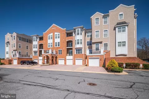 8610 Fluttering Leaf Trl #301, Odenton, MD 21113