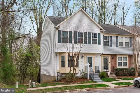 1211 Julie Ct, Arnold, MD 21012