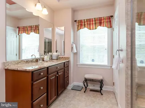 Bath - 1221 Whetstone Dr, Arnold, MD 21012 photo 4 of 7