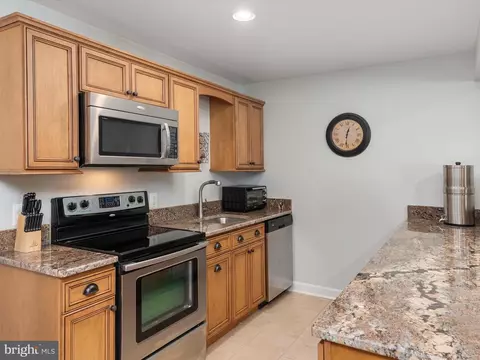 Kitchen - 1221 Whetstone Dr, Arnold, MD 21012 photo 4 of 4