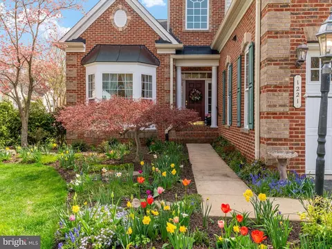 Exterior - 1221 Whetstone Dr, Arnold, MD 21012 photo 4 of 13