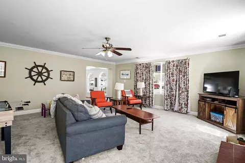 Living - 5984 2nd St, Deale, MD 20751 photo 2 of 3