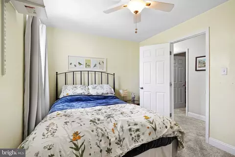 Bedroom - 5984 2nd St, Deale, MD 20751 photo 4 of 5