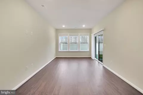 Living - 3268 Watershed Blvd, Laurel, MD 20724 photo 4 of 7